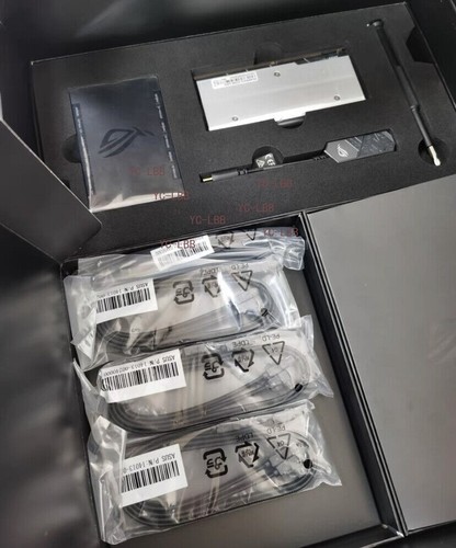 ASUS ROG Maximus XIII Extreme Glacial M13EG Z590 LGA1200 Supporto 11/10° Core - Foto 6 di 7