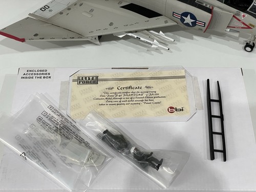 BBI Elite Force F-4J Phantom II, VFA-154 Black Knights, 1:32, limitiert - Bild 3 von 6