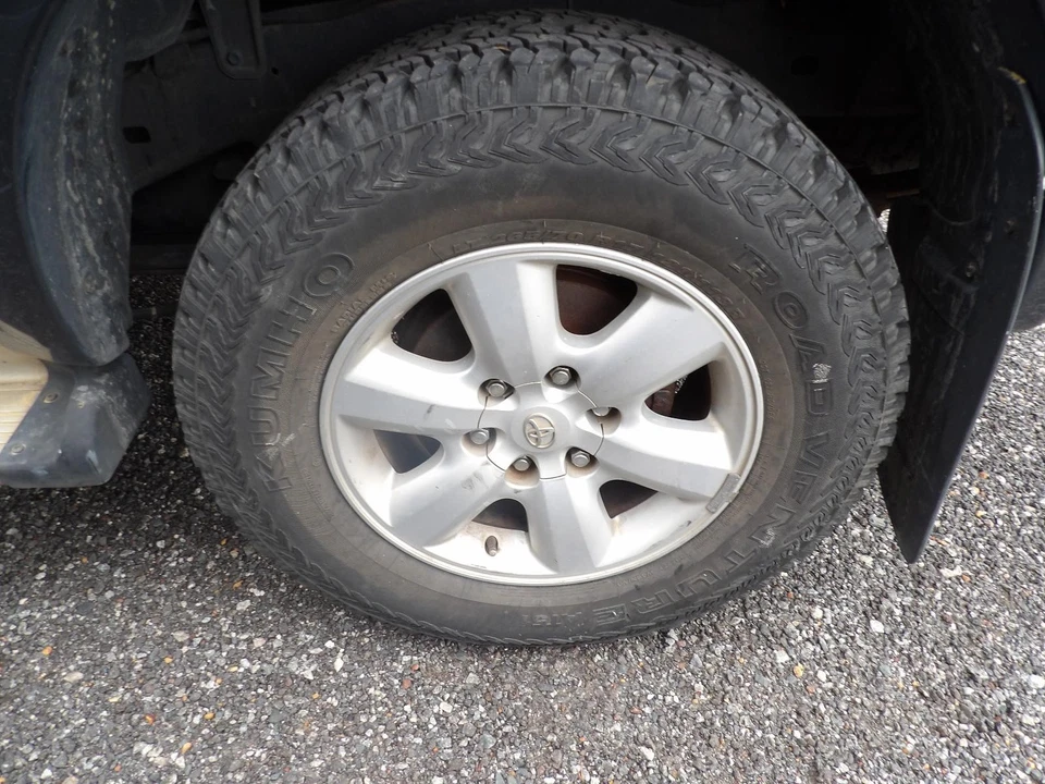 TOYOTA HILUX 02/2005-09/2010 SEAT RIGHT FRONT NON AIRBAG TYPE CLOTH GREY  - image 3 of 4