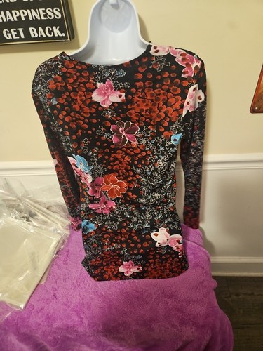 NWT Studio N womens V Neck Long Sleeve Size Small Black Floral ( Polyester) - Picture 10 of 10