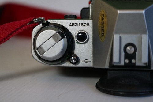 Pacchetto fotocamera Canon AE1. Inc.3 Obiettivi Obiettivi Testati LEGGI 20mm, 300mm + 70-210mm - Foto 10 di 23