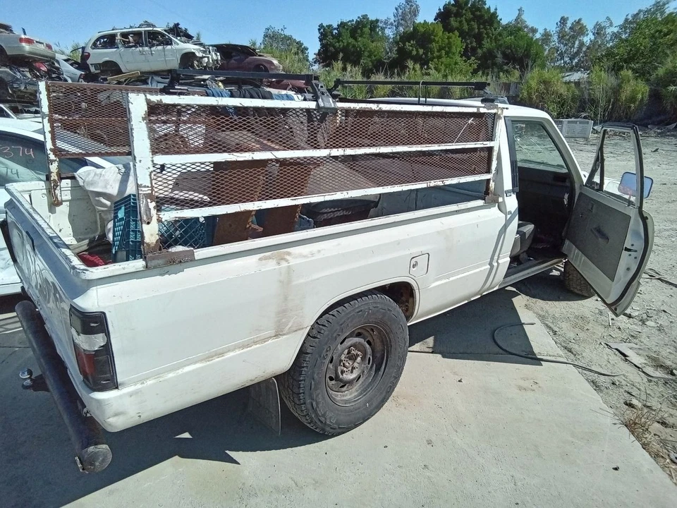 Fuel Pump Only Gasoline Efi Engine Fits 84-85 TOYOTA PICKUP 30181711 - Image 4 of 4