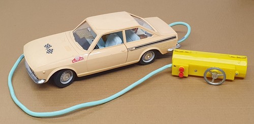 Rico ca. 28 cm lang 106 - Batteriebetriebener Sitz 124 Sportcoupe Monte Carlo