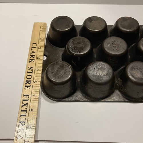 Vintage Wagner Ware Cast Iron Popover Muffin Pan #1323 Ohio USA 11 Cup Used - Picture 16 of 17