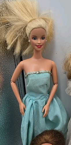 Barbie Puppe Konvolut Vintage 1966-1998 mit Vintage Kleidung & Zubehör - Ohrringe - Bild 8 von 13