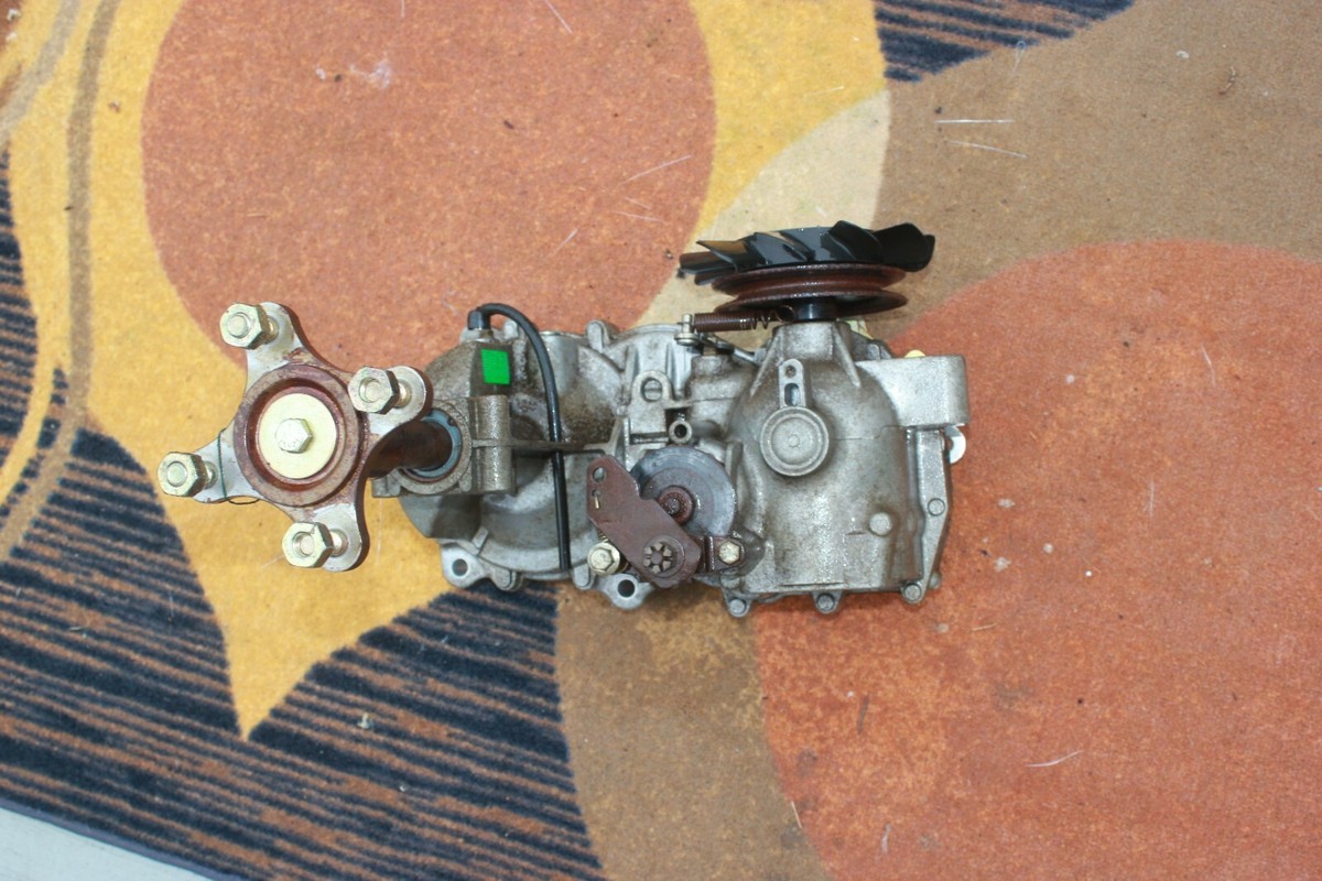 CUB CADET Zero Turn Tractor RH Hydro Transmission ZD-ANBB-BJ26