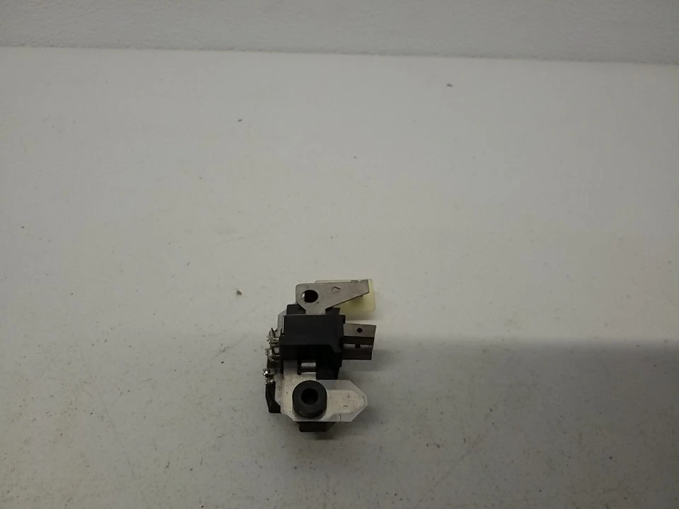 177-0662 Worldparts W33-280 Voltage Regulator - 177-0662 Voltage Regulator - Image 3 of 4