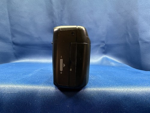 Polaroid 2000FF Camera Auto Flash 35MM tested And Working With Carrying Case - Picture 4 of 15