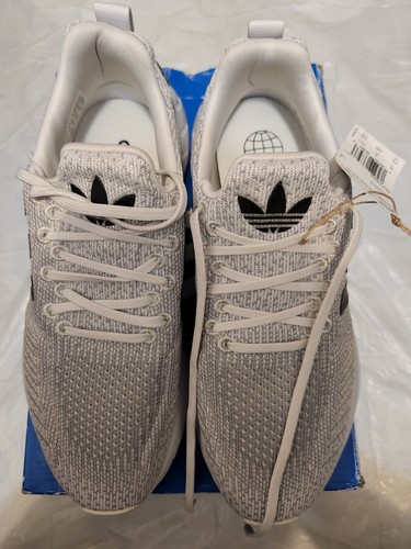 Zapatillas Adidas Para Mujer Talla 7.5 NUEVAS Swift RUN 22 Blanco/Negro/Gris GV7969 NUEVAS EN CAJA - Imagen 5 de 5