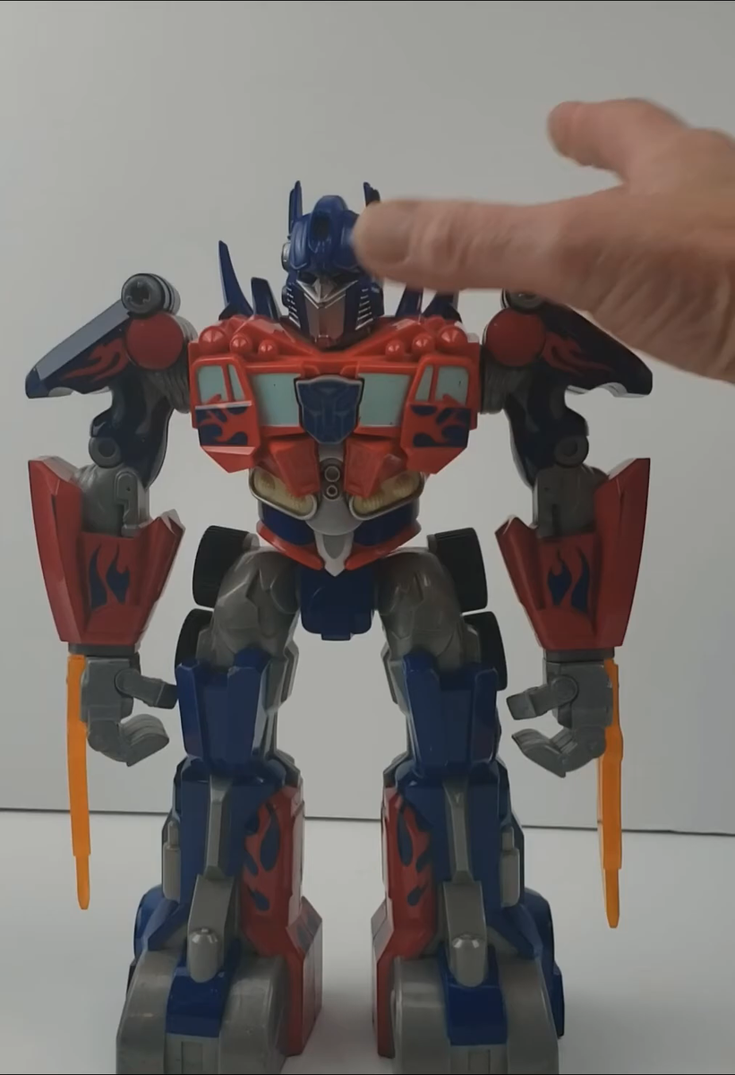 2009 Hasbro Optimus Prime Power Bots Talking Transformer