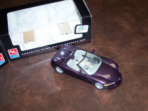 AMT-ERTL-1/25 -CORVETTE STING RAY III CONCEPT CAR- DEALER PROMO -ADULT DISPLAYED - Bild 5 von 12