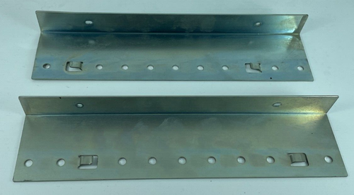 PAR DE SOPORTES DE INTERRUPTOR KVM COMPAQ EO1004B 19" MONTAJE EN RACK 347275-001 347275-002 - Imagen 1 de 2