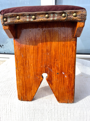 VINTAGE SOLID WOOD RUSTIC FOOTSTOOL with FAUX SUEDE FABRIC COVERED SEAT - Picture 10 of 14