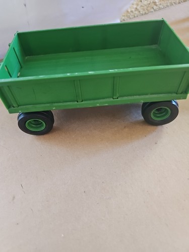 1/25 JOHN DEERE BARGE WAGON PLASTIC MODEL KIT w/CELLOPHANE NIB 1974 vintage - Picture 3 of 11
