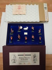 W BRITAIN Toy Soldiers MODELS Royal Welch Fusillier Lead Metal