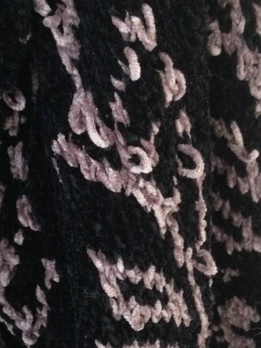 ❤CHAQUETA DE SUÉTER CÁRDIGAN CON CREMALLERA DESIGNS ICELANDIC ~ FORRADA NEGRA MALVA GRANDE❤ - Imagen 5 de 5