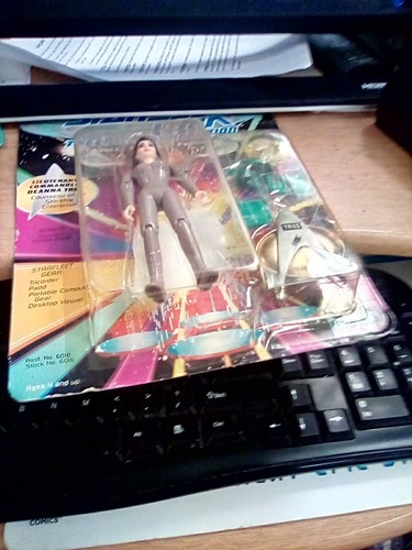 Star Trek: The Next Generation, *Lt Com. Figura de acción Deanna Troi* 4,5" - NUEVA - Imagen 7 de 7