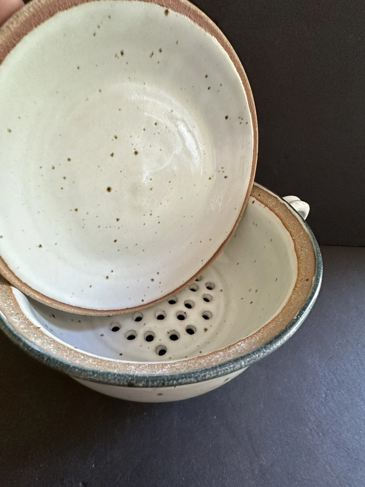 Studio Art Pottery Strainer Colander Berry Bowl 7” Lidded Blue White