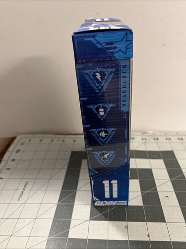 G.I. JOE CLASSIFIED #11 ROADBLOCK COBRA ISLAND TARGET EXCLUSIVE *NEW 2020 - Picture 4 of 12