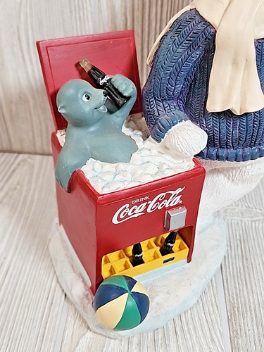 Coca-Cola Heritage Collection Musical Figurine 1999 "Sharing Refreshment" - Picture 2 of 12