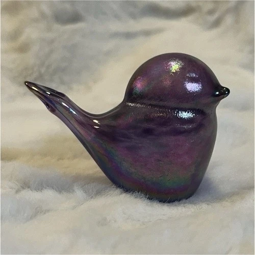 Fenton small Purple Glass Bird Figurine