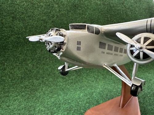 Pan Am American Ford 5-AT Trimotor Desk Top Display Plane Model 1/48 SC Airplane - Picture 5 of 13