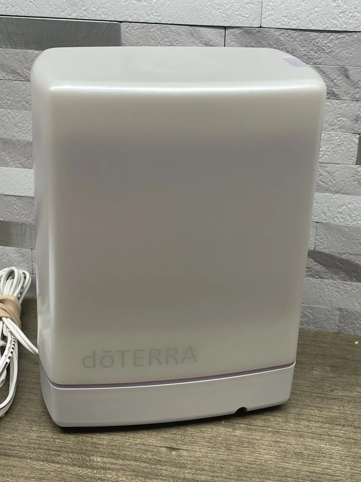 Difusor de aceites esenciales doTERRA Aroma Lite con luz LED nocturna Foto 3 de 4