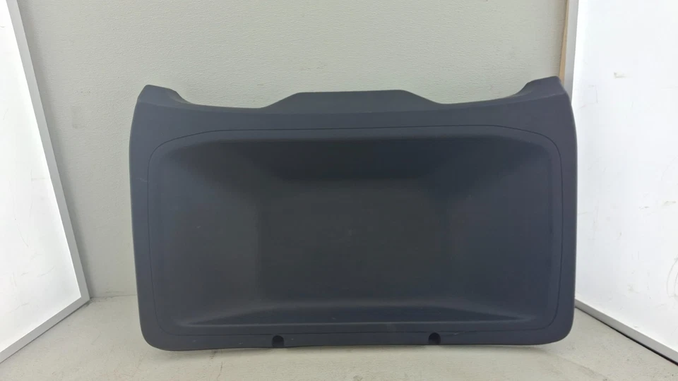 Ford Ecosport 2018-2022 puerta trasera puerta levadiza puerta trasera moldura inferior panel de cubierta OEM Foto 2 de 4