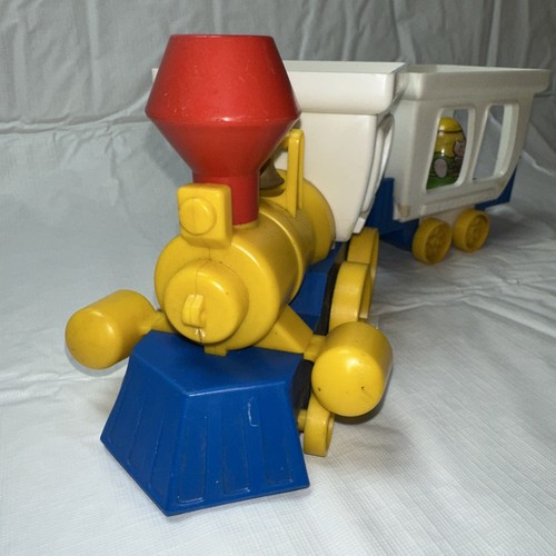 Vintage 1975 Hasbro RAGGEDY ANN & ANDY WEEBLE WOBBLE TRAIN With 3 Weebles HTF - Picture 5 of 13