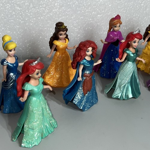 Disney Princess Glitter Magi-clip On Dolls Bundle - 9 Dolls - 12 Dresses - Picture 2 of 5