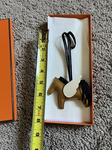 Authentic Hermès Rodeo Pegasus Charm PM in Chai/Noir/Nata - BNIB - Picture 5 of 11