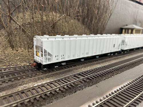 Scale Trains PS 5820 Hopper PTLX 41372 - Picture 2 of 3