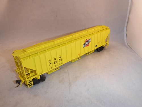 InterMountain HO Chicago Northwestern CNW 54' PS 4750 3-Bay Cov Hopper #178372 - 第 2/3 張圖片