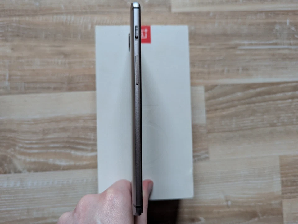 OnePlus 3T - 64GB - Gunmetal (Ohne Simlock) Lineage OS Android 11 - Bild 4 von 4