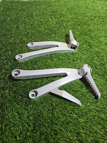 Honda Cbr 600 Rr Left And Right Pillion Foot Pegs 2007 - 2012