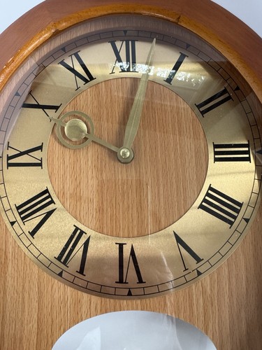 Orologio da parete in legno e metallo - retrò anni '60 Vibes / per ricambi o riparazioni - Foto 9 di 18