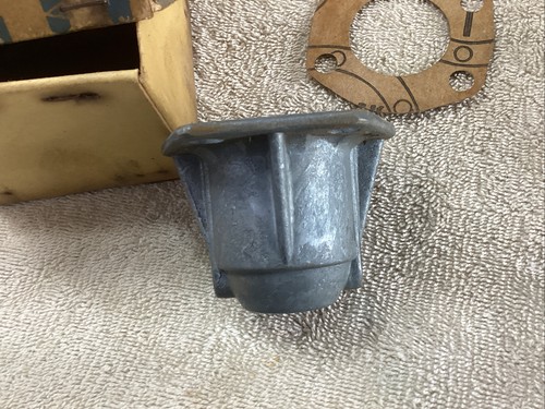 NOS NAPA 1937–1947 Chevrolet gearshift lever housing 598141K 38 39 40 41 42 46 - Picture 5 of 8