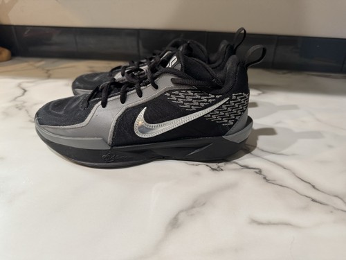 Nike Niños Sabrina 2 FQ7376-001 Negro Zapatos de Baloncesto Tenis Talla 4 Usados en Excelente Con Cordones - Imagen 2 de 7