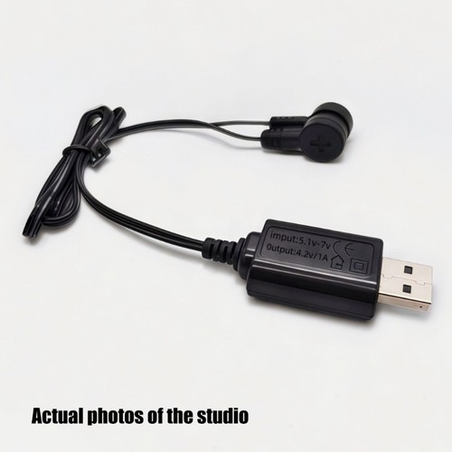 USB Charger ABS Construction Fireproof Properties & Efficient Charging - Picture 6 of 8