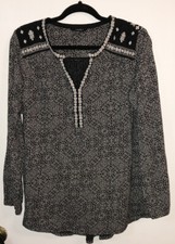Lucky brand V Neck black and white long sleeve shirt size 1x