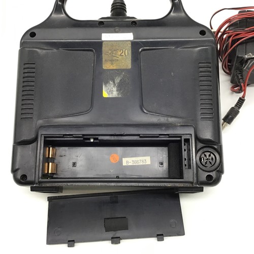 Hirec system X digital radio controler with charger - Picture 6 of 7