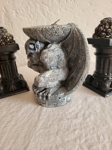Gargoyl Candle With Pillars - Picture 2 of 5