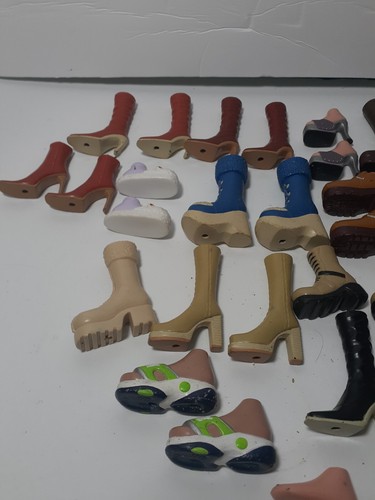 Vtg Bratz Doll Lot - Picture 23 of 24