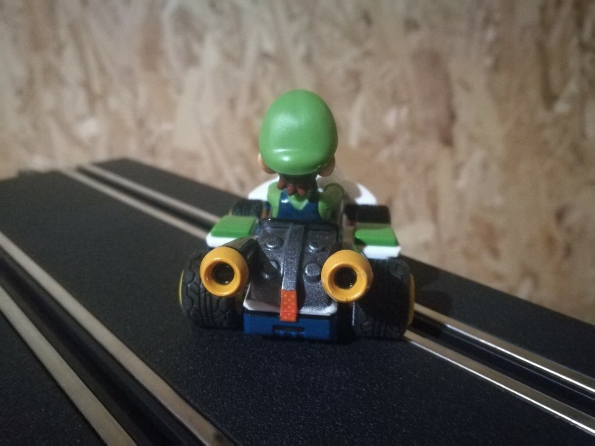Carrera Go!!! #64034 Nintendo Mario Kart 8 - Luigi 1:43 Analogue Slot Car