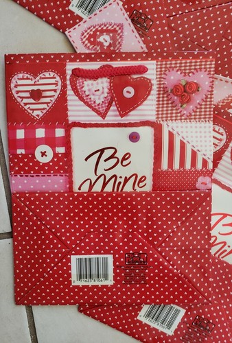 11 Valentines Day Gift Bags Red pink Shopping Heart Rose floral Jeanmarie 1997 - Picture 3 of 6