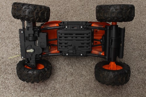 Maisto Off Road Serie Rock Crawler RC Autos x2 mit Sender GETESTET - Bild 8 von 17