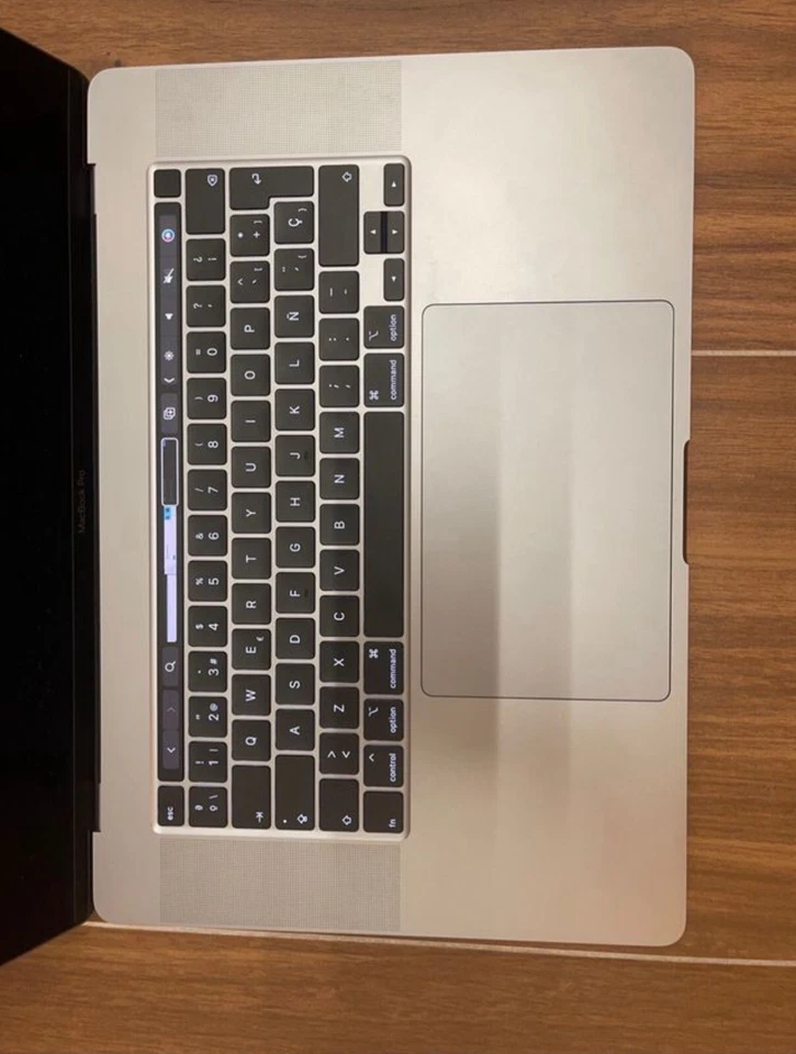 Apple MacBook Pro 16" · i9 9th gen 2.3 GHz · 16GB · 1TB, foto 3 de 5