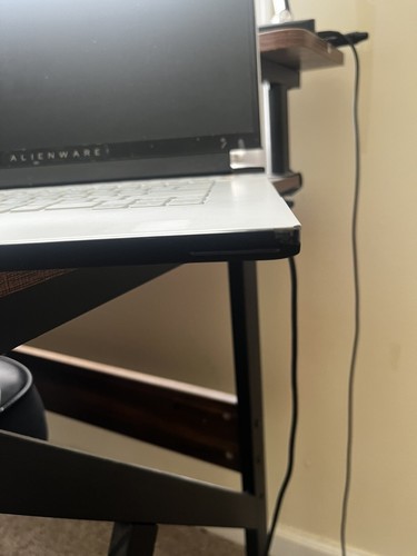 Alienware m15 R3, 15.6, 1TB, 32GB RAM, i7-10750H, NVIDIA RTX 2080 Super 8gb - Picture 4 of 5