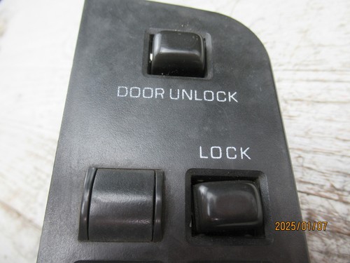 1983-1986 Nissan Stanza 4 door Sedan Driver Master Window Switch OEM 25400-D2900 - Picture 2 of 9