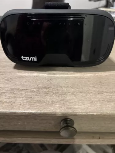 DREAM VISION TZUMI VIRTUAL REALITY SMARTPHONE HEADSET 4586B IOS ANDROID BLACK VR